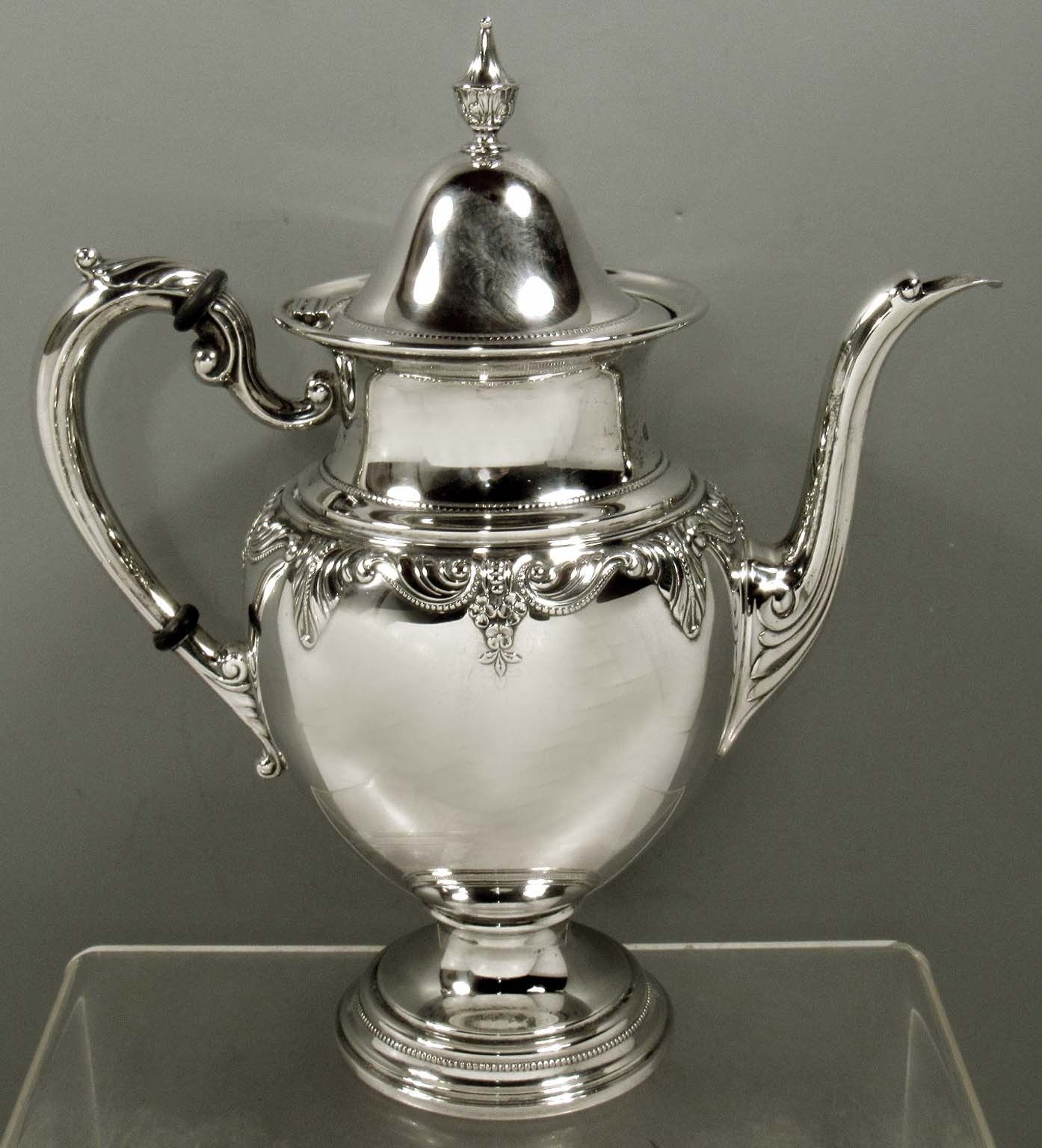 Wallace Silversmiths Sterling Silver Coffee Pot c1930 STRADIVARI PATTERN