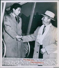 1949 Henry J Schmidt Welcomes Paul Haruo Kasai To Billings M.T Ww2 Wirephoto 6X8