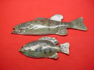 T.J. Richter- Onway, MI.- Stoneware Fish/Wall Hangers- 1998- Nice !!