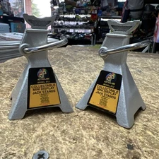 Astroline Model #012 Collectible Mini Display Jack Stands Set