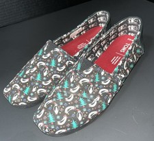 Toms Save the Children Black Canvas SlipOn Christmas Penguins M10.5 W12.5