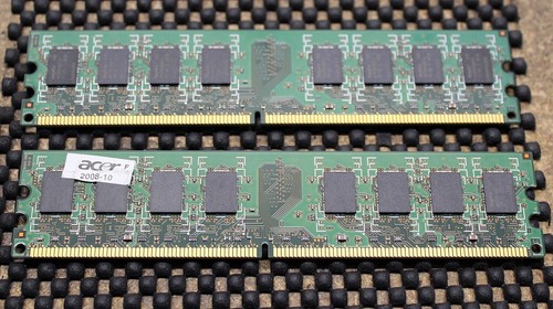 HYNIX 4GB (2X2GB) DDR2 DESKTOP MEMORY MODULE - HYMP125U64CP8-Y5 AB-C - Picture 3 of 3