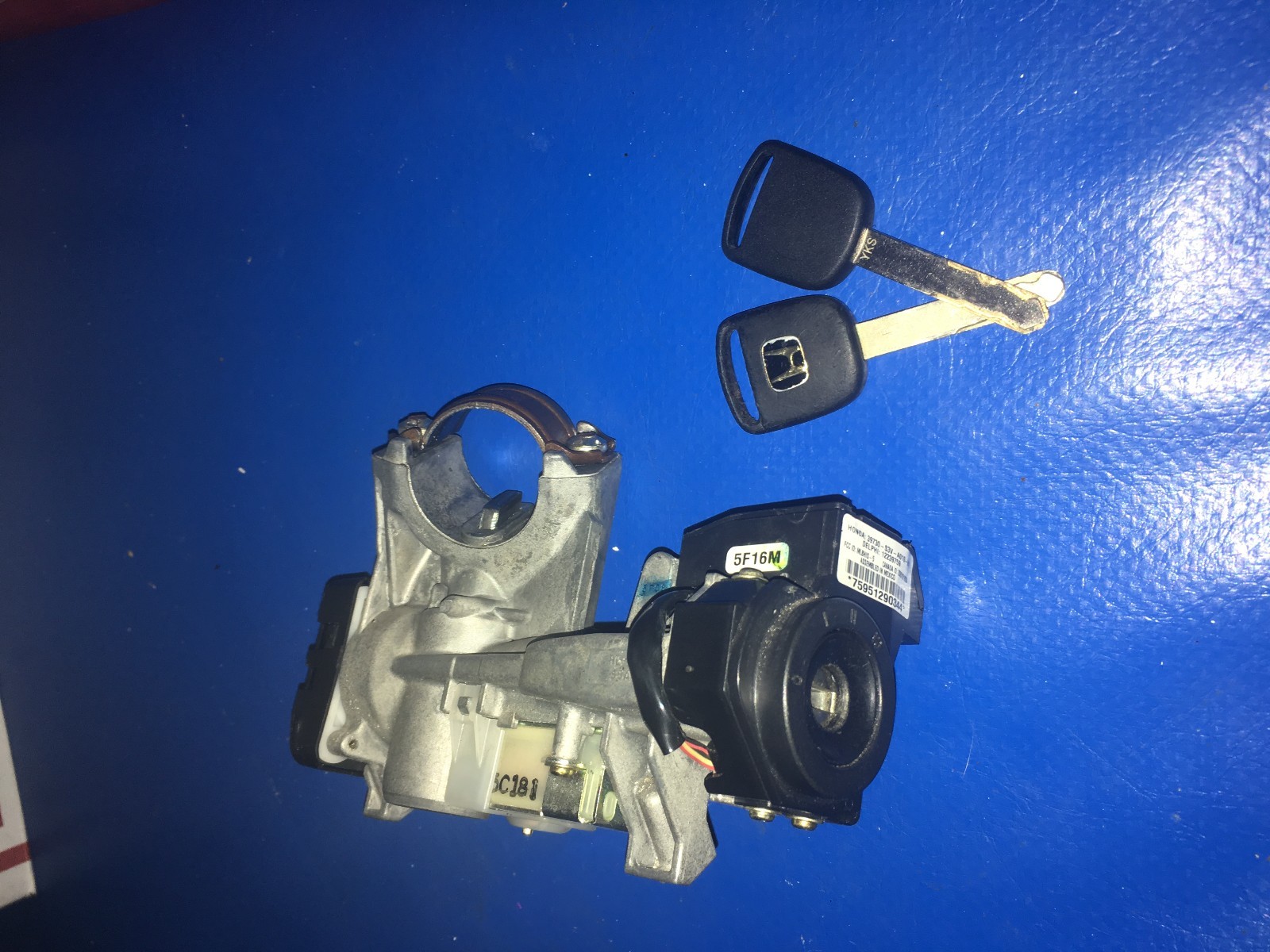 2003 2004 2005 Honda Civic Ignition Lock Cylinder Switch OEM + Antenna