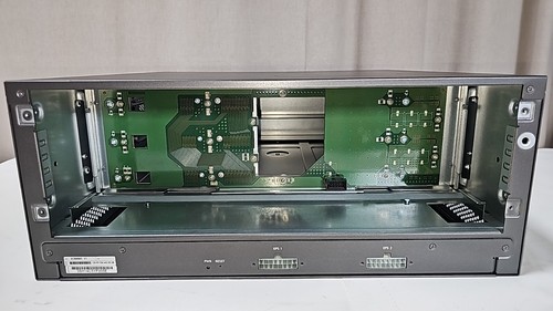 Netgear Switch Gehäuse Prosafe M6100-3S 3-Slot 4U Base Chassis XCM8903 ohne Zub- - Afbeelding 8 van 15
