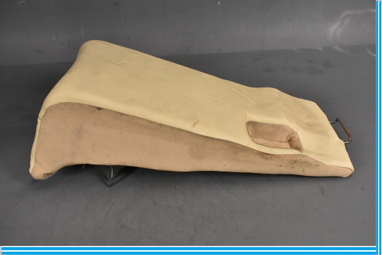Maserati Quattroporte 2005-2008 Rear Upper Center cushion