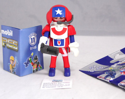 Playmobil 9146 Figures Boys Serie 11, Pilot mit Navi Captain Amerika  #12 NEU