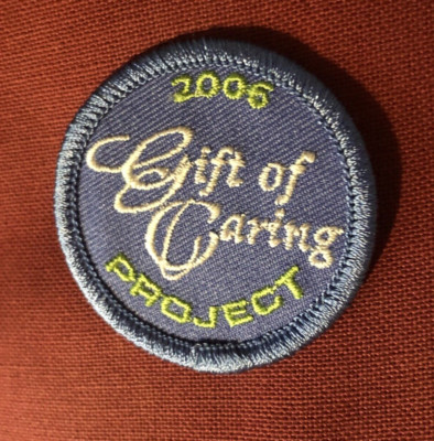 Girl Scouts 2006 Be Brilliant Cookie Gift of Caring Project Patch - NEW