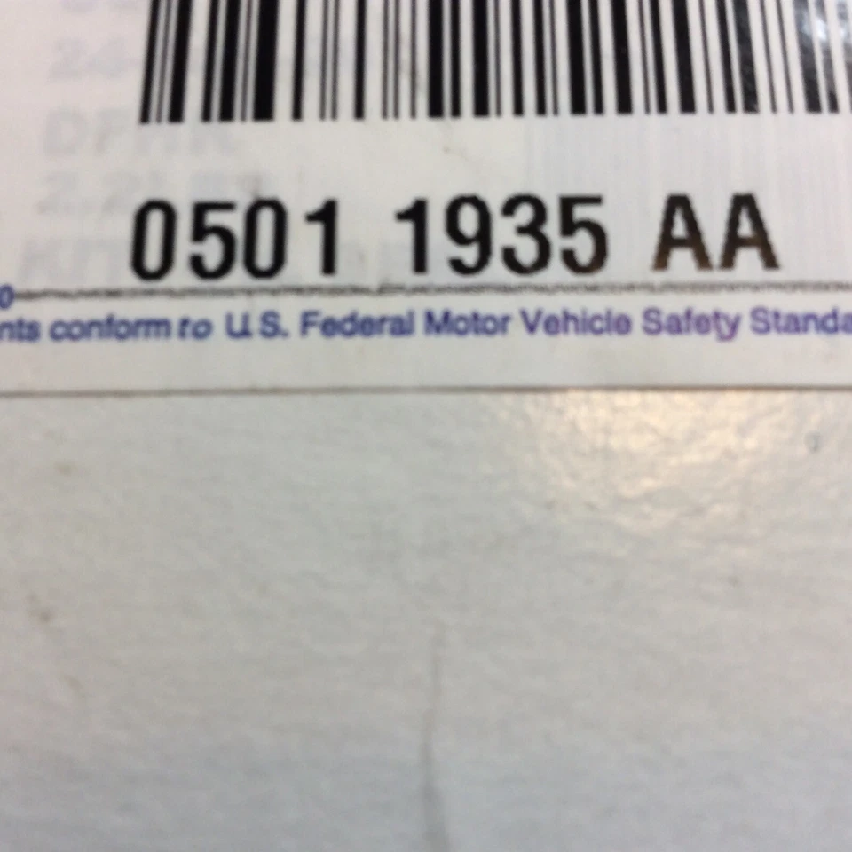 Funda Mopar 05011935AA OEM Foto 3 de 3