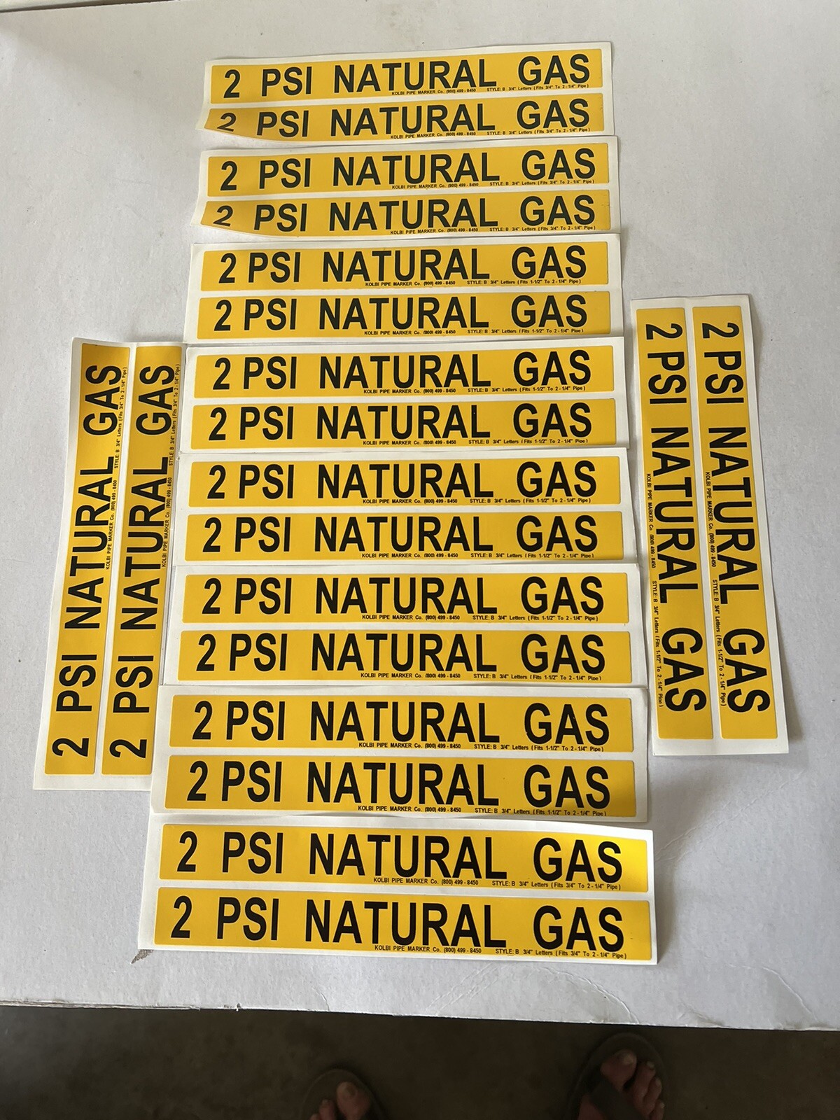 Kolbi Pipe Marker Self Adhesive Pipe Markers 3/4” Letters “2 PSI NATURAL GAS”