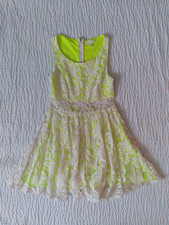 Love Fire Sleeveless Lace dress sz. M Peak a Boo Waist