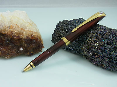 PARKER KUGELSCHREIBER KULI AUBERGINE VERGOLDET LIMITIERT PEN