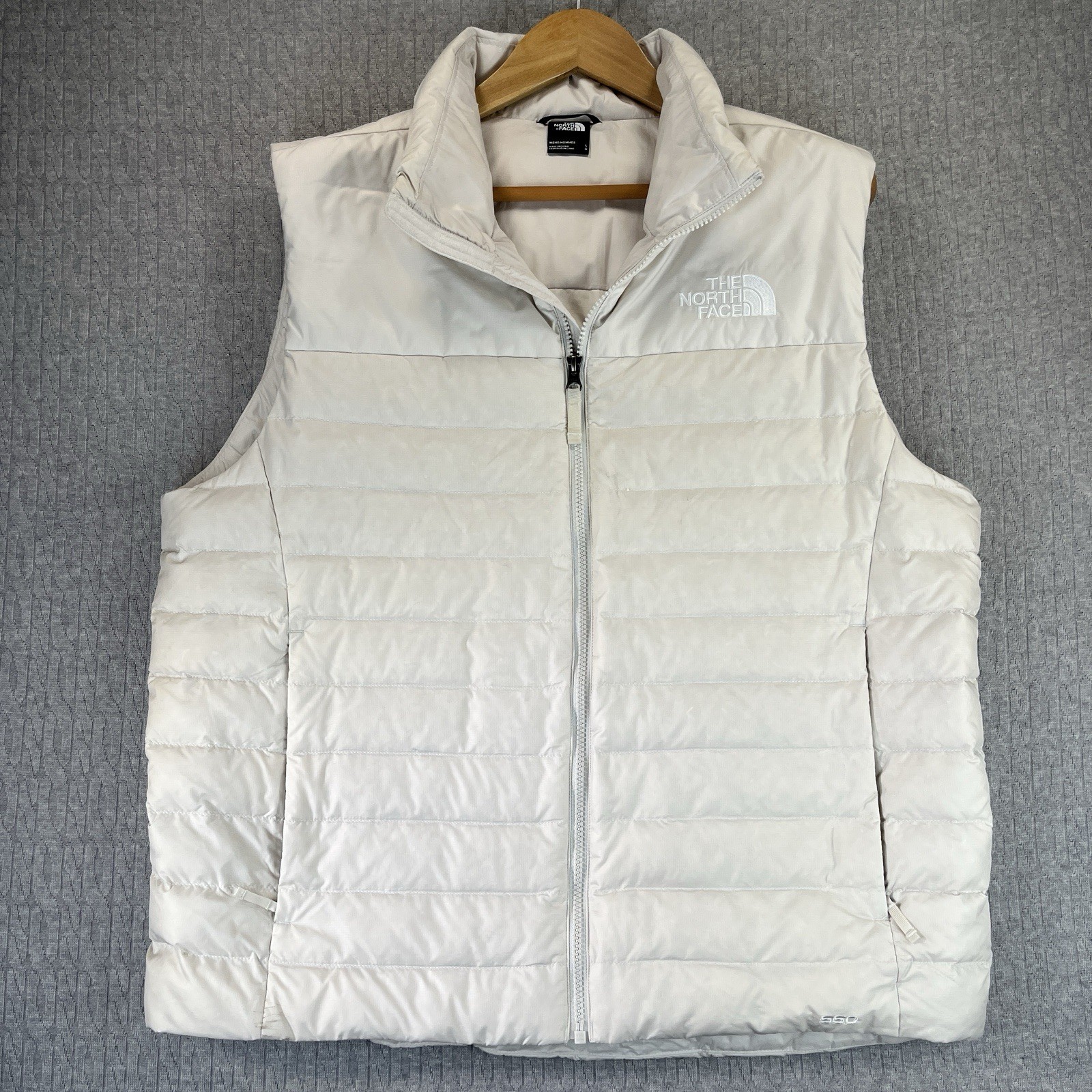 The North Face Men's 550 L Puffer Vest with 75% Goose Down and 25% Waterfowl Feathers