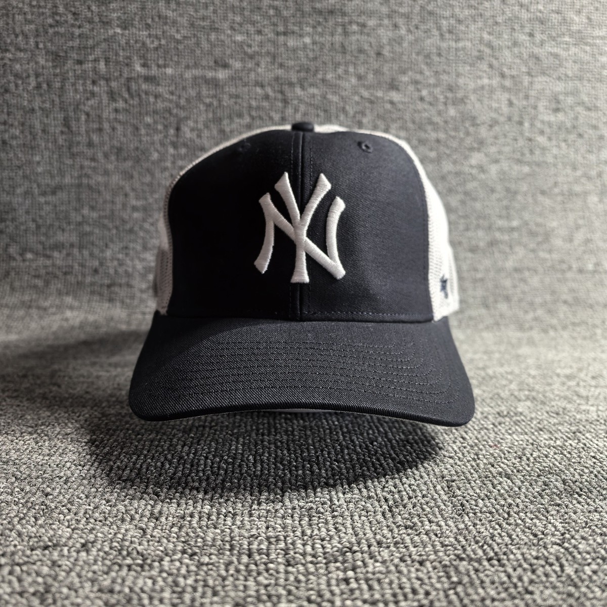 '47 Brand New York Yankees MLB Trucker Hat Black White Snapback