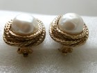 Vintage Carolee Earrings Baroque Pearl Faux Gold Tone Rope Border Round Clip On — photo 4