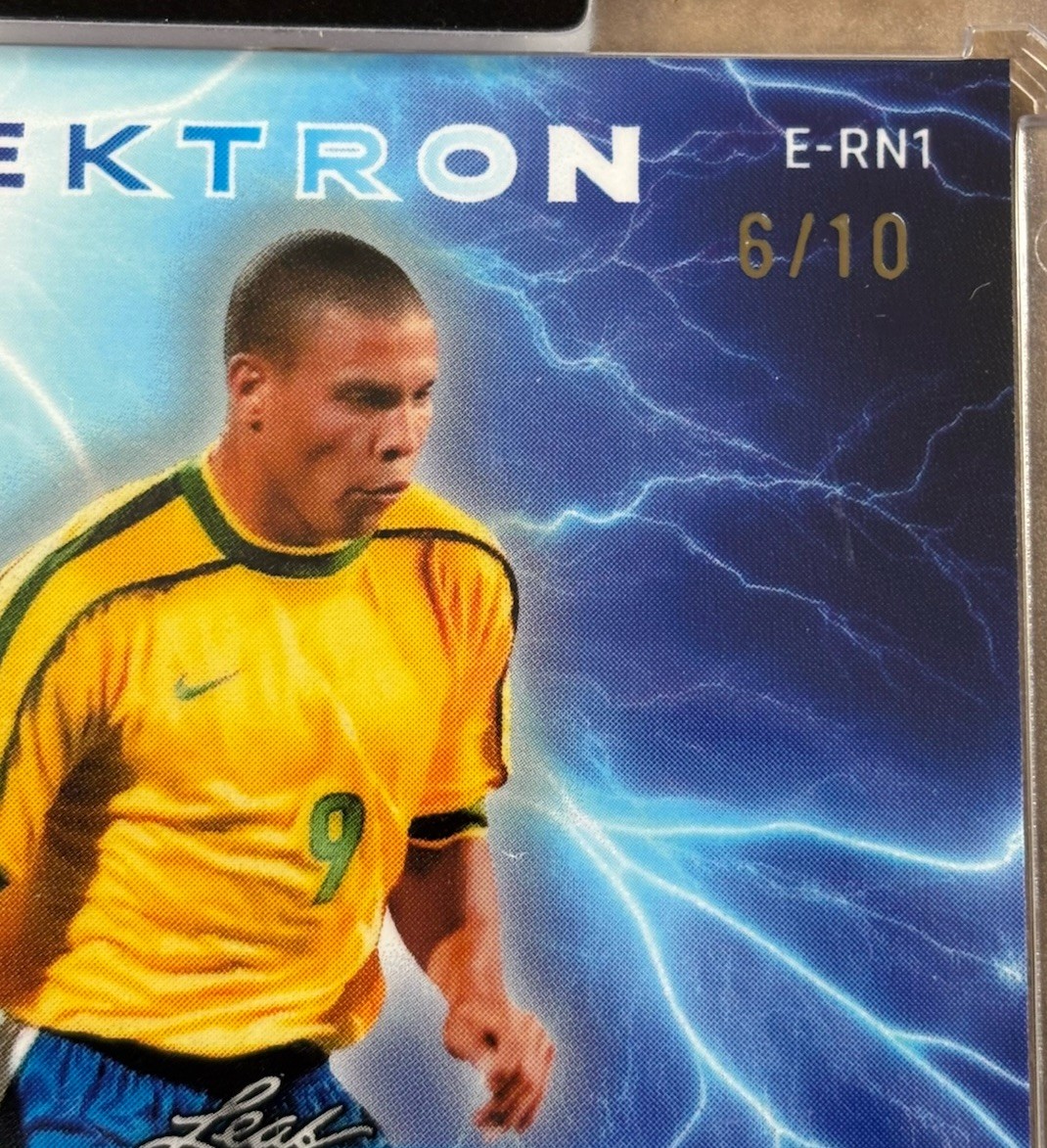Ronaldo Nazario Auto /10 Elektron  - 2025 Leaf Electrum view 3