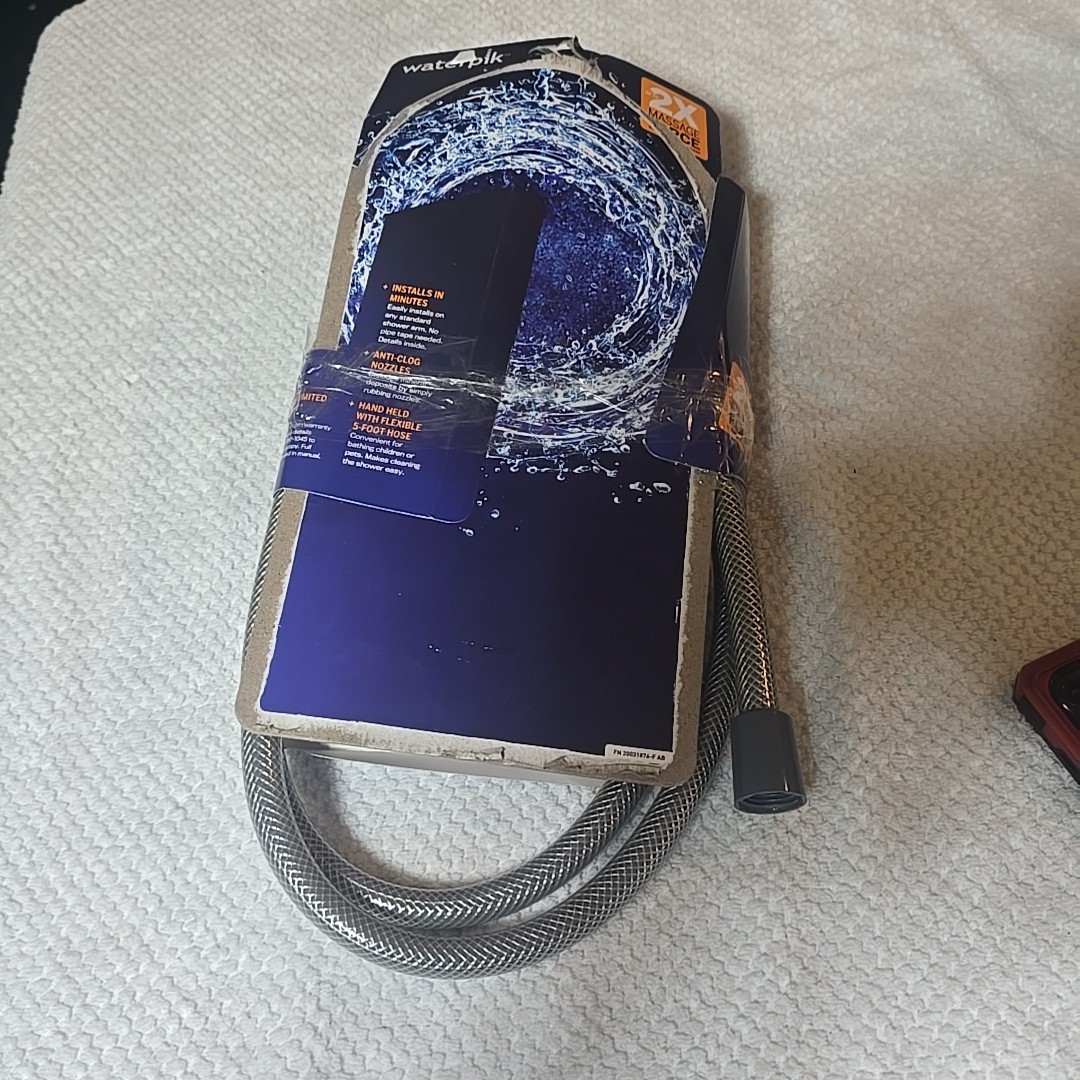 Shower Head XAU-643E PowerPulse Hand Held 1.8-GPM/6-Spray Brand Waterpik (Z) 