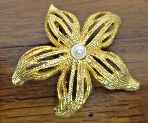 Broche étoile Vintage En Or Avec Cristaux Et Saphirs Bleus - Bijou Ancien Pour Femme