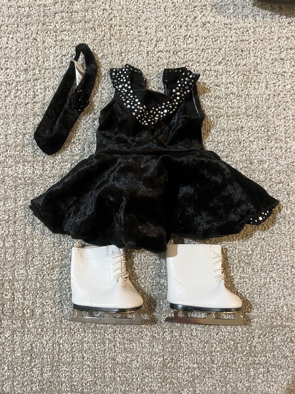 American Girl Midnight Skate Outfit - Retired in 2012