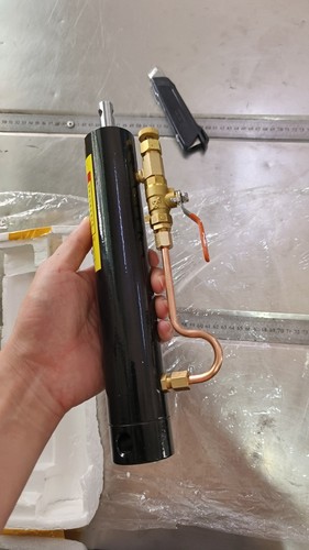 Welded type band saw lifting hydraulic power and piston cylinder structure - Picture 3 of 5