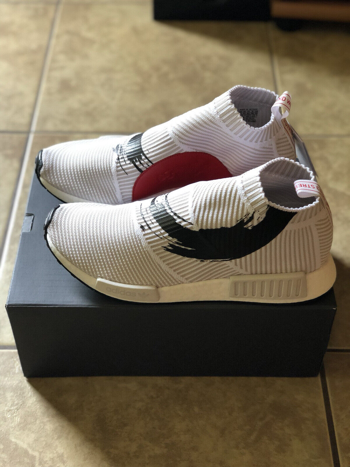 varonil Indígena fragancia Adidas NMD CS1 Koi Fish | eBay