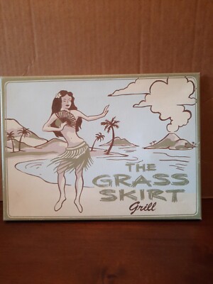 ''The Grass Skirt Grill'' Hanging Wall Art Decor