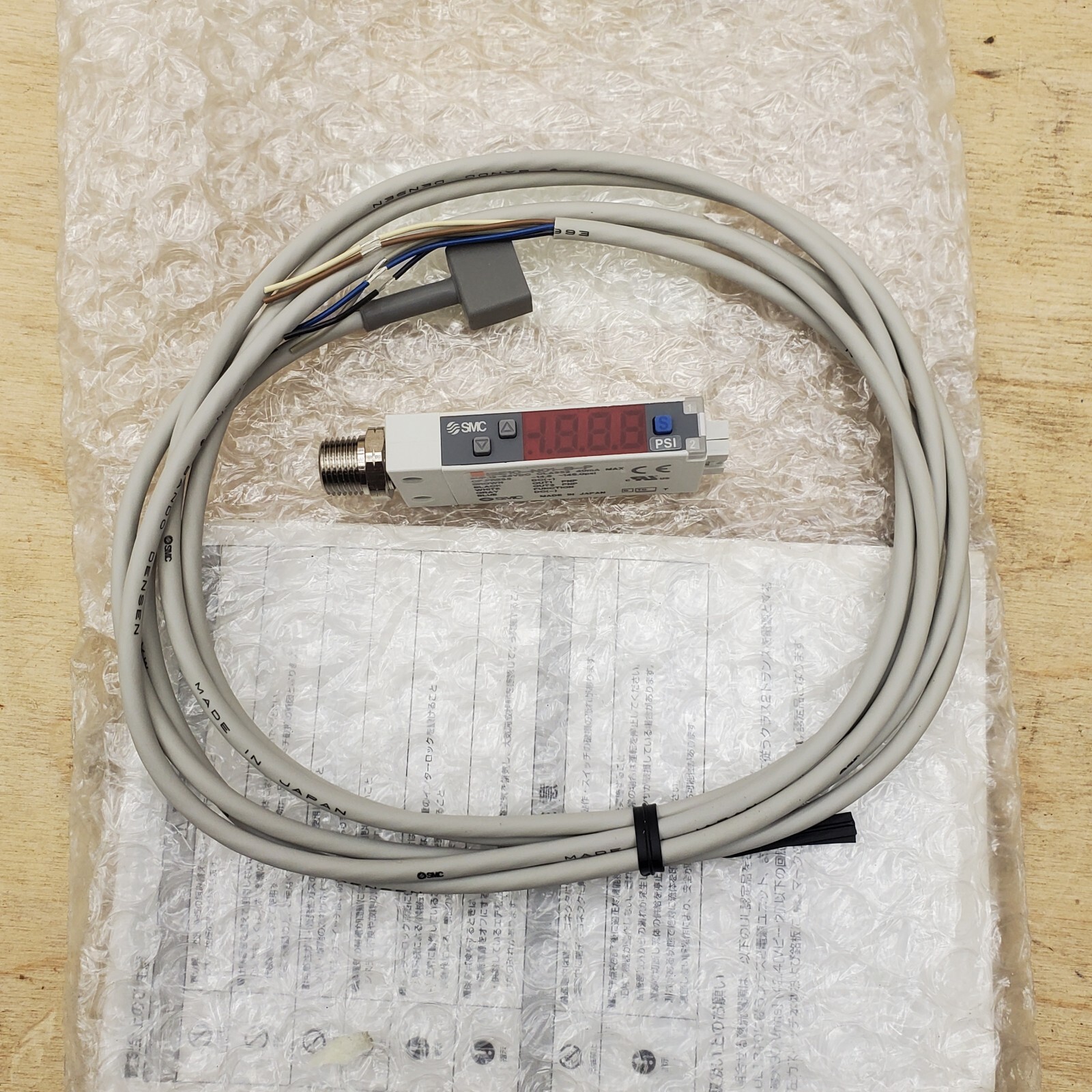 SMC ISE10-N01-B-PG Pressure Switch - NEW in Factory Packaging & Ships FREE