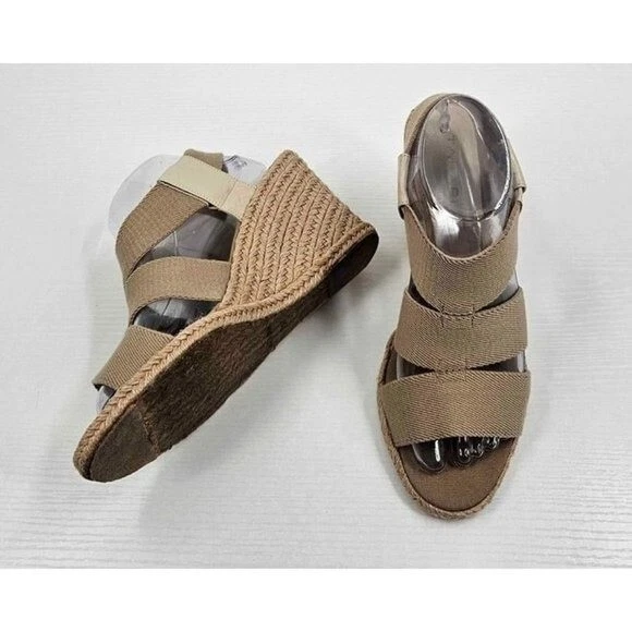 Tahari Espadrille Tan Wedge Sandals Elastic Straps Made in Spain Sz 10 - Image 2 of 4