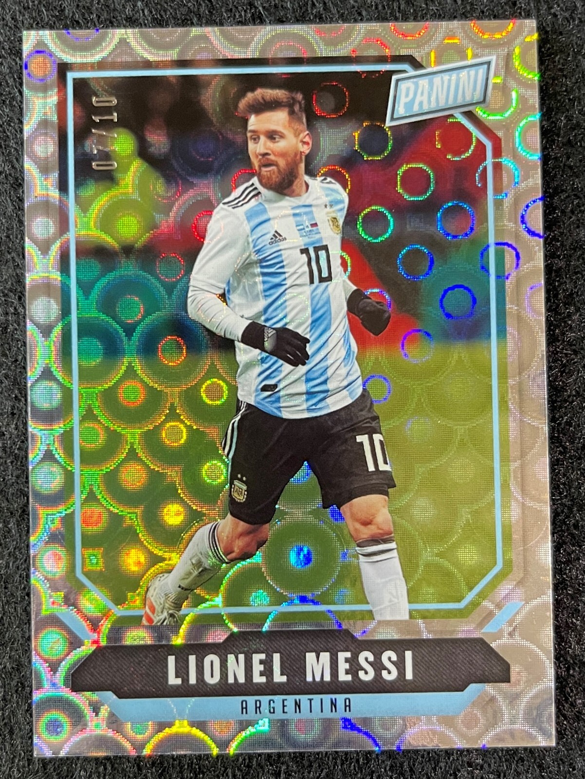 MESSI - # 7/10 - 2018 PANINI NATIONAL -SOCCER