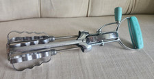 retro EKCO Best FLINT egg beater vintage TEAL...