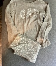 Gap Girls Size 4 2pc Gray Logo Long Sleeve Knit Top  Animal Print Leggings