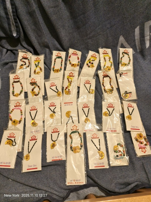 lot of 27 Shell - Pressed Flower Bracelets & Necklac