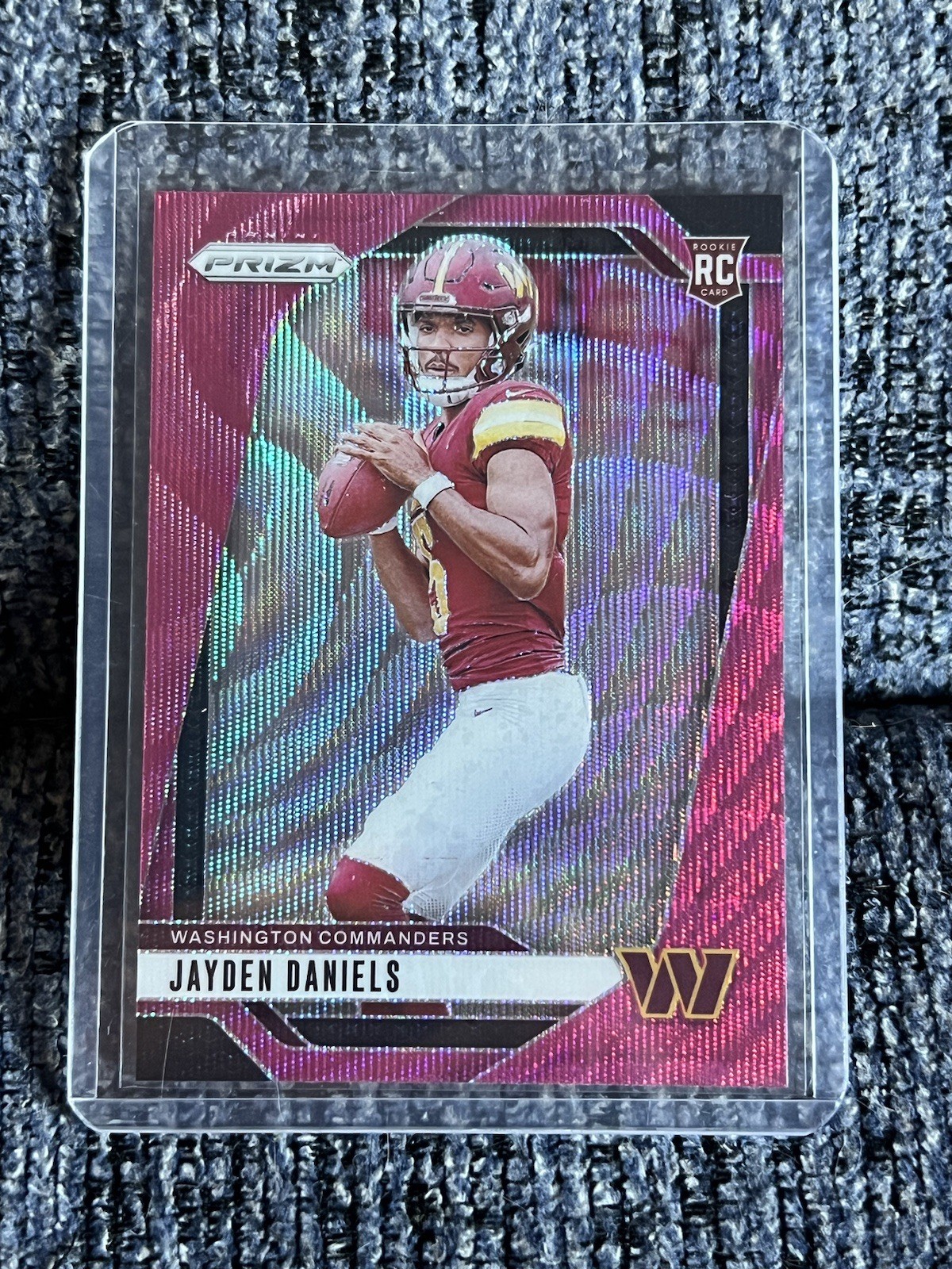 2024 Panini Prizm Jayden Daniels Pink Wave #347 RC Washington Commanders