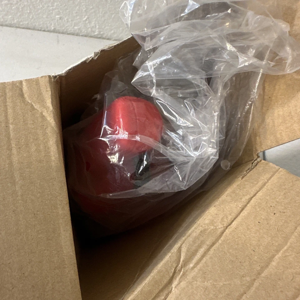 BLACK+DECKER Dustbuster Red/Black Handheld Vacuum Cleaner - Image 2 of 2