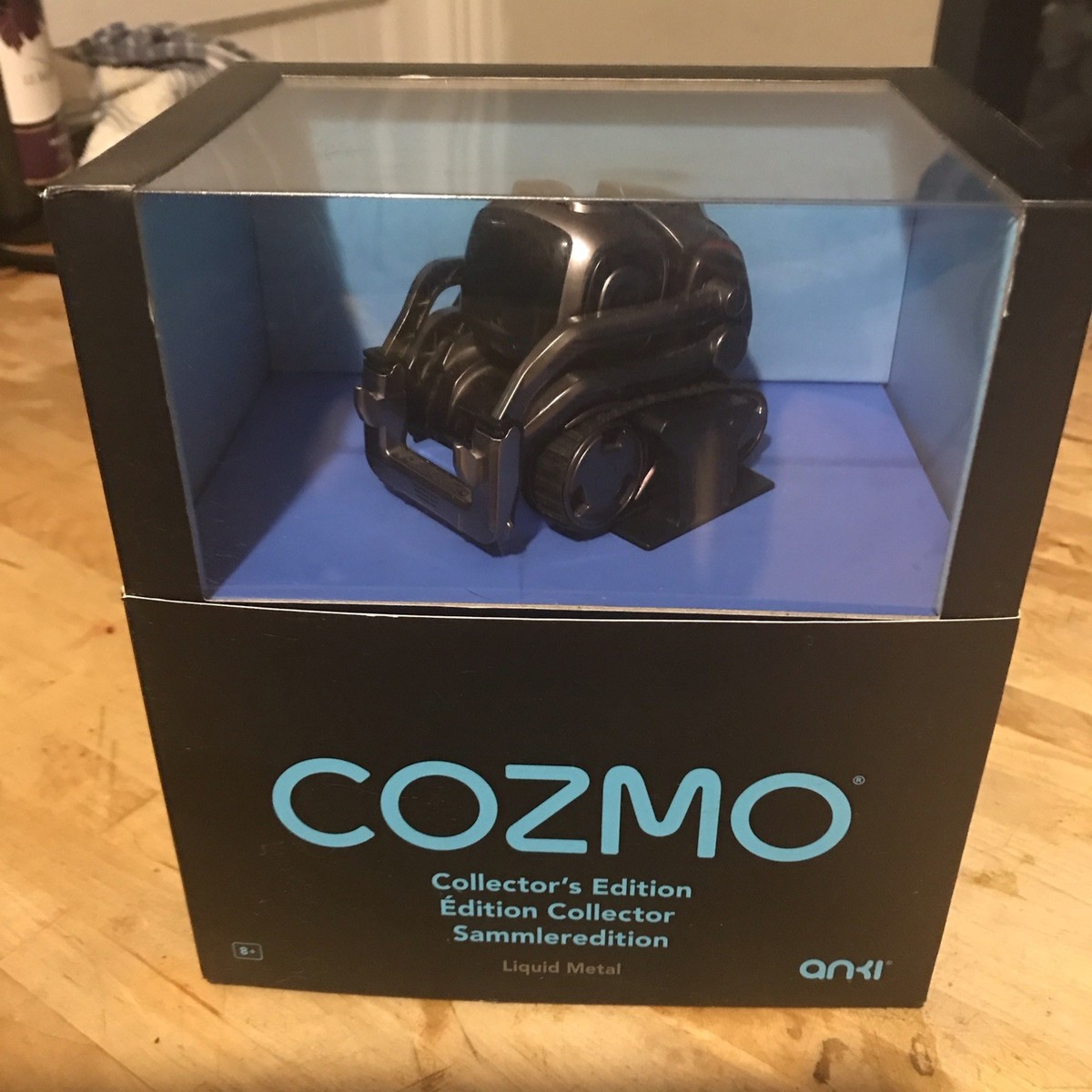 Cozmo インタラクティブロボット 新品未開封 Anki Cozmo Limited Edition (Interstellar Blue), A Fun