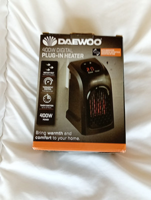 Daewoo 400W Digitale Steckheizung. Farbe Schwarz.