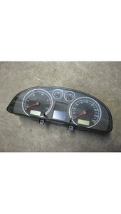 VW Passat 3BG 3B0920829A Tacho Tachometer Kombiinstrument MFA Diesel km/h VDO