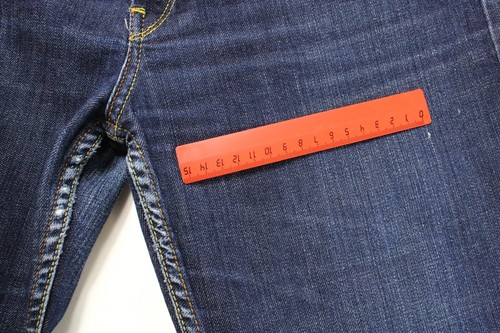 Pantalones de mezclilla para mujer LEVI'S 627 calce recto W32/L34 bigotes descoloridos oscuros cremallera mosca informales - Imagen 7 de 9
