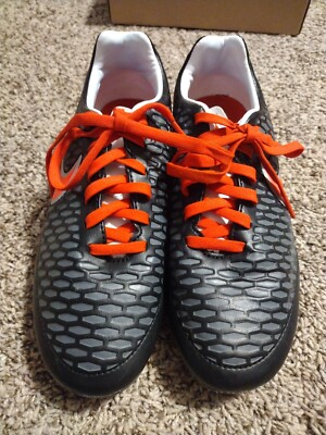 Nike Magista Women's soccer cleats size 658569-061