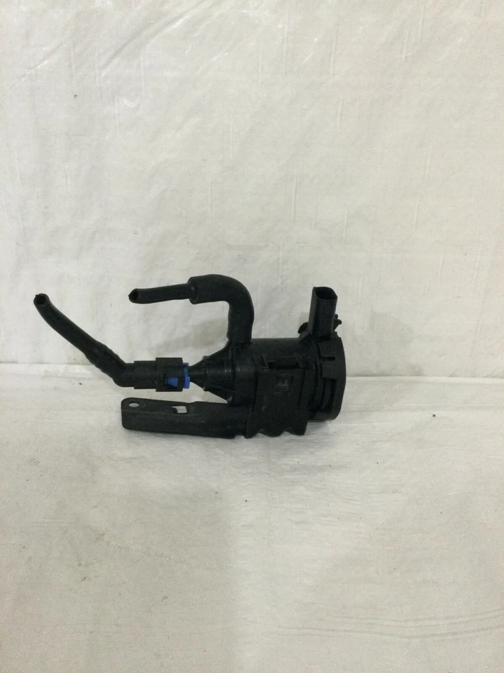 2017 Dodge Grand Caravan Vapor Canister Purge Valve W/ Hose Pipe OEM 04891741AA - Image 2 of 4