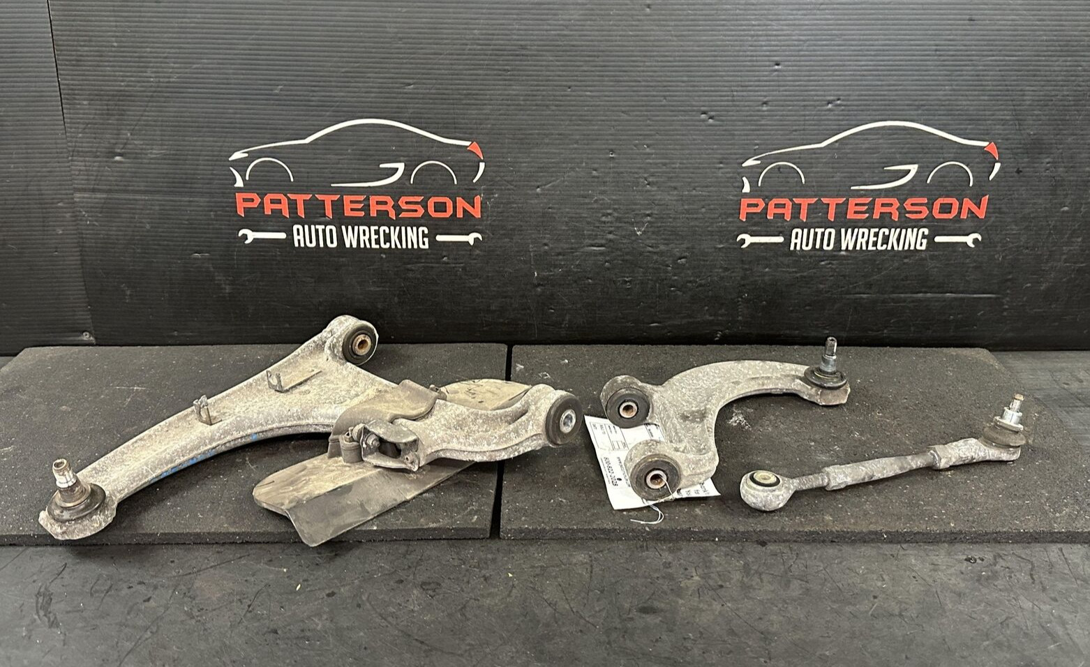 08-11 MASERATI GRANTURISMO RWD REAR DRIVER LEFT 3 PIECE CONTROL ARM SET 203156