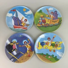 Vintage 1985 Ronald McDonalds Set of 4 Plastic Collectors Plates Melamine