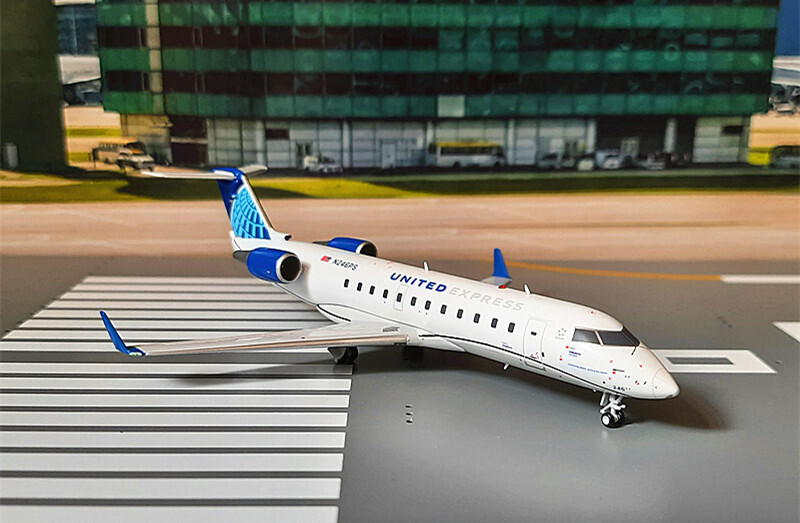 Gemini 1/200 コンベア CV-580 United Express Gemini 1/200 コンベア CV-580 United Express