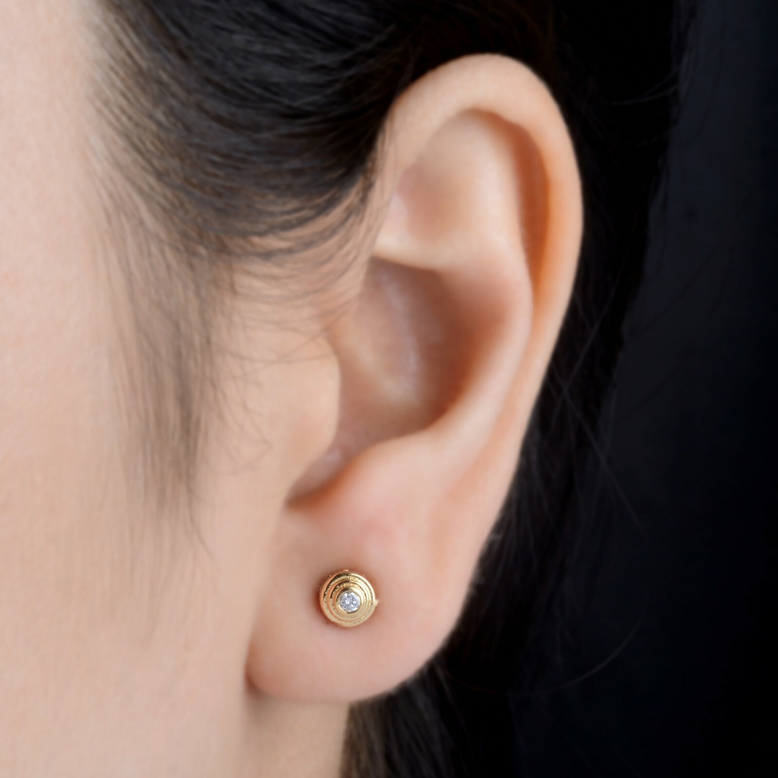 18k Yellow Gold 0.90Ct Round Cut Natural Diamond Stud Earrings Women Gift