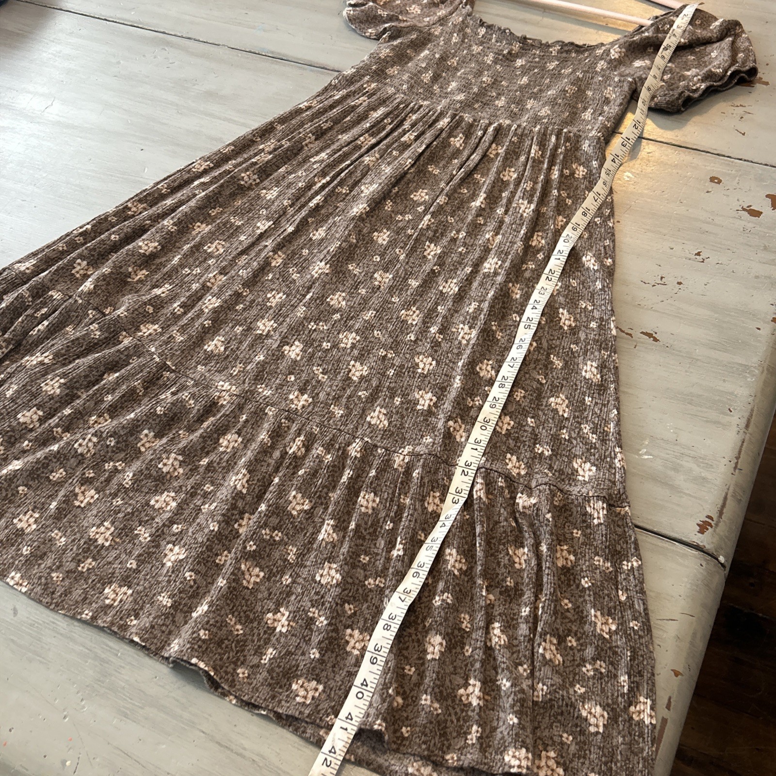 Neuflora Tan Cream Floral Dress Smocking Prairie Cottage Core Sz M Milk Maid