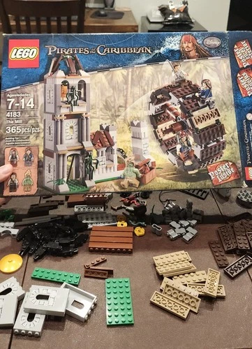 LEGO Pirates of the Caribbean: The Mill (4183) - 100% Complete