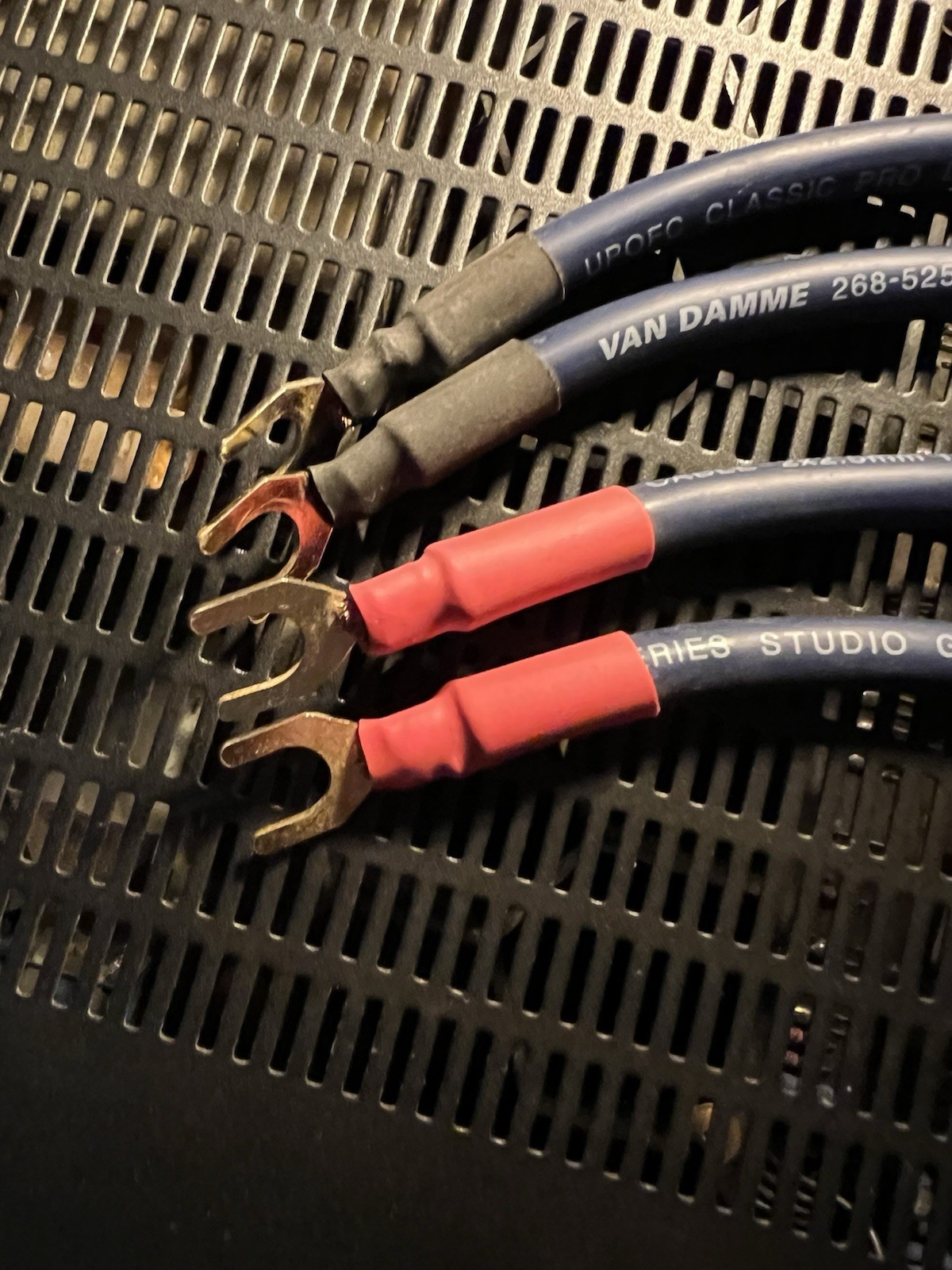 Grade Van Van Damme Studio Grade Blue Series Speaker Jumper Cable Spade to Banana ...