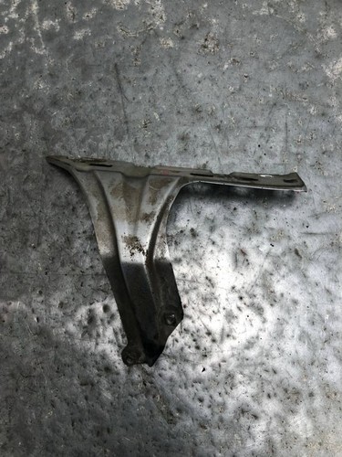 Volkswagen Touran I 2005 Vorne rechts Halterung Kotflügel 1T0821136BILI