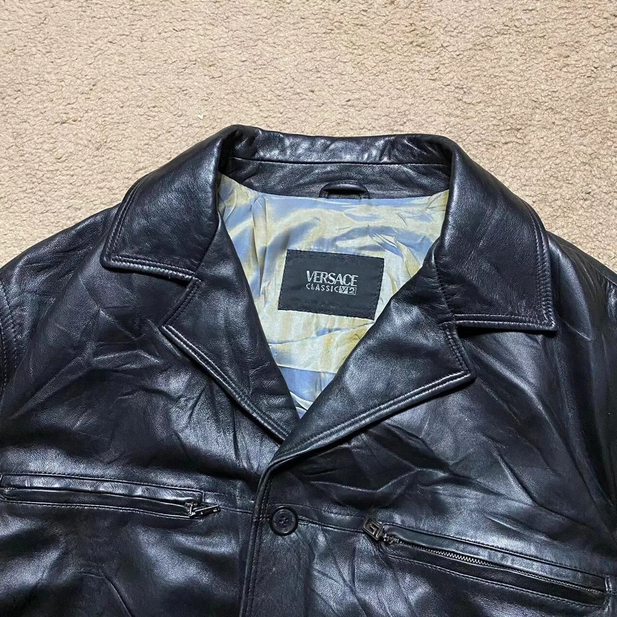 Versace classic hotsell v2 leather jacket
