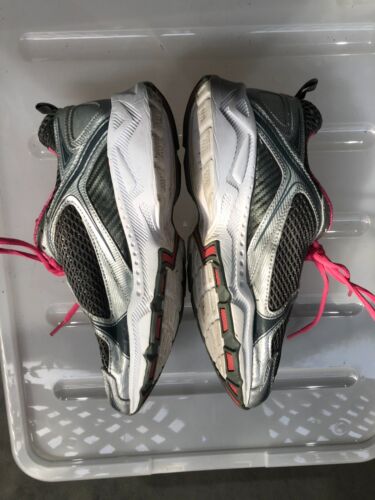 FILA DLS Womens US Size 9 Sneaker Running Shoes Silver Grey and Neon Pink - Picture 4 of 10