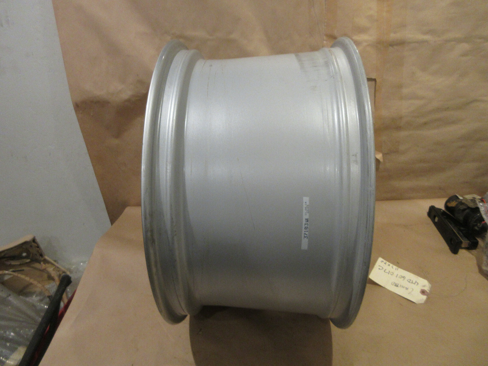 Lamborghini Huacan - Rear Wheel / Rim  # 4T0601017C( DOES NOT HAVE CAP)